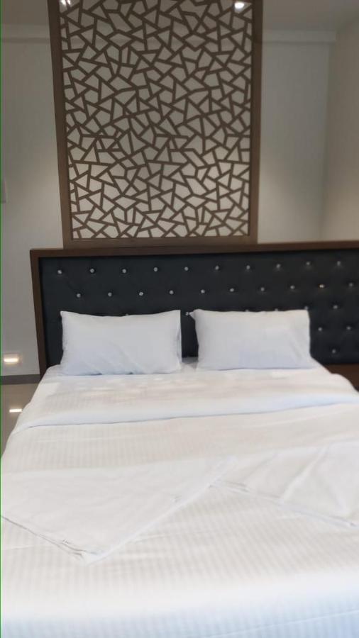 Dukes Plaza Hotel Kalyān Dış mekan fotoğraf